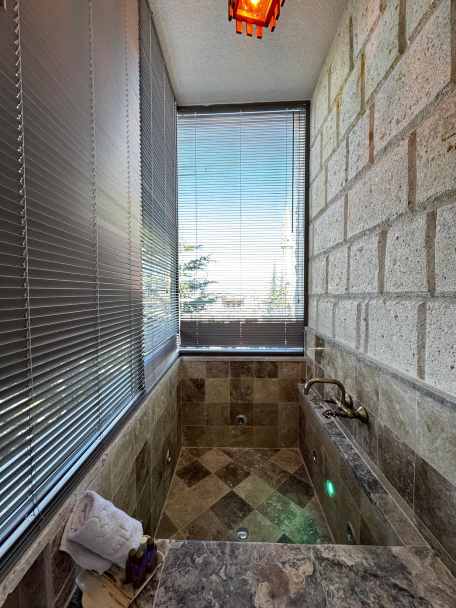 Canela Cave Hotel - Cappadocia Cavusin Luaran gambar